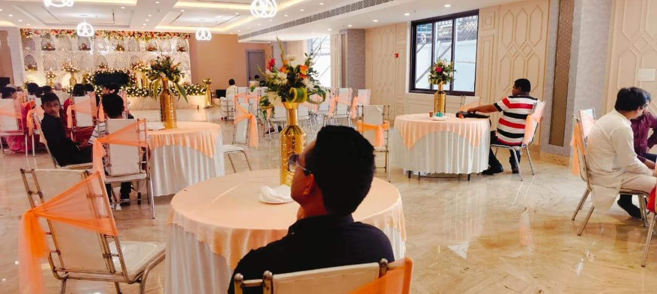 Sb International Hotel & Banquet Дханбад Экстерьер фото